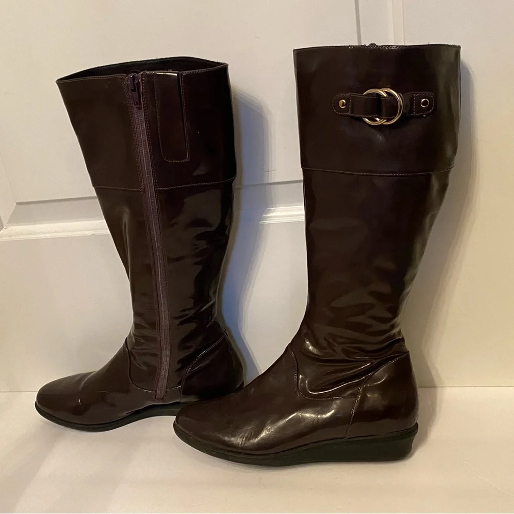 COLE HAAN BOOTS SHOES TALL PURPLE PATENT SHINY RAIN ZIP SIDE SIZE 8M